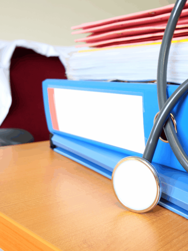 Making Clinical Summaries Reliable for Claims Underwriting Card_1